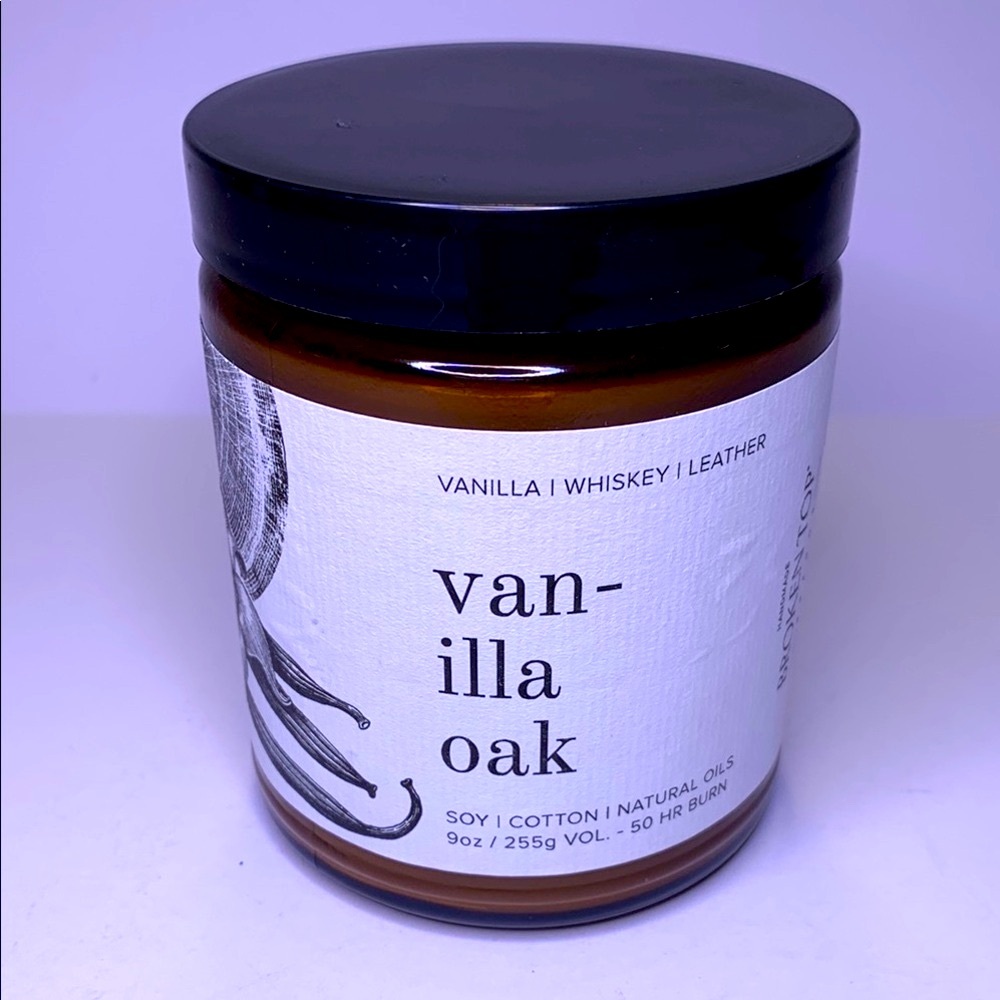 Broken Top Vanilla Oak Scented Candle